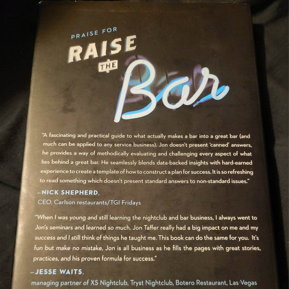 "Raise the Bar" (Hardcover-Edition). - Picture 3 of 4